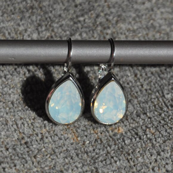 Myka Nina Teardrop White Opal Swarovski Crystal Bright Rhodium Earring - Picture 1 of 4